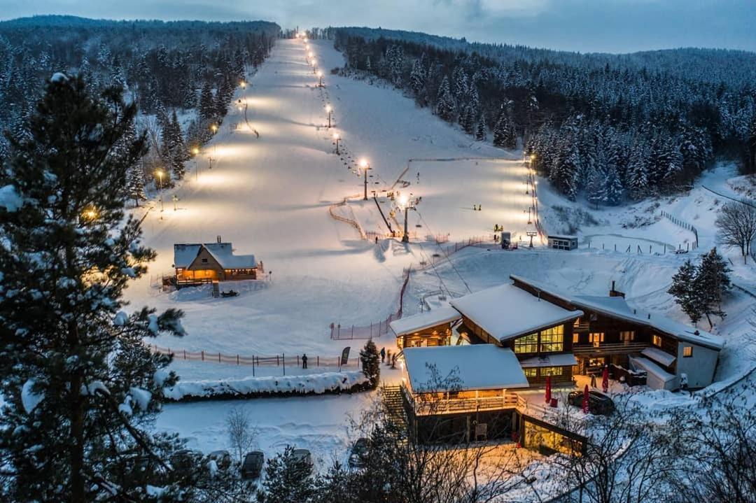 Pensjonat Laworta Ski Ustrzyki Dolne Exterior photo